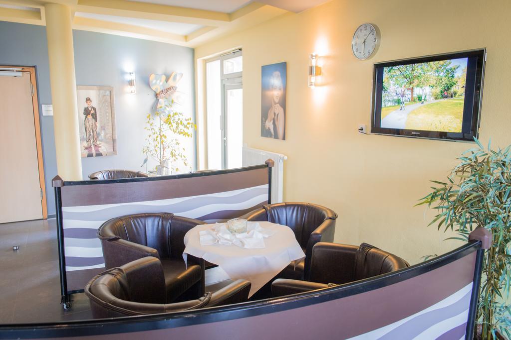 Gaste-Und Seminarhaus Uckerwelle Hotel Prenzlau Luaran gambar